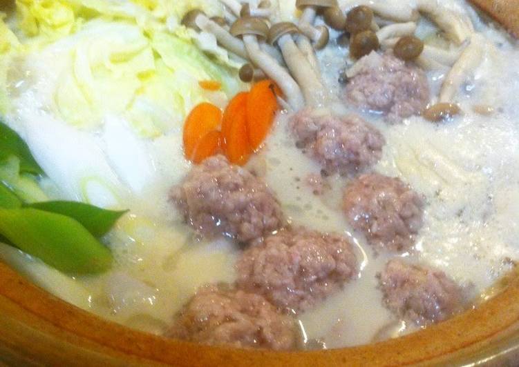 Slow Cooker Recipes for Easy Soy Milk Hot Pot with Rich Miso Great for Your Skin