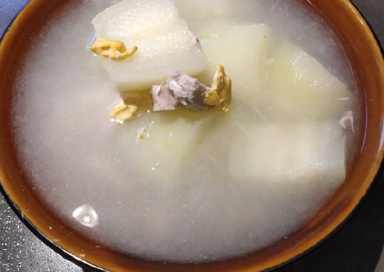 Recipe of Award-winning Salted Egg Melon Soup