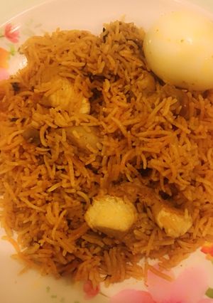 A picture of Chicken Biryani.