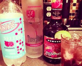 New Recipe Razzy Pom Pom Cocktail Yummy