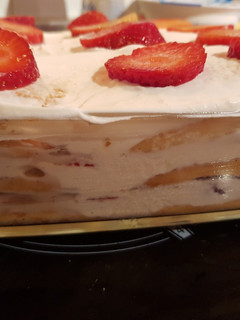 Una foto de Tiramisú de fresas