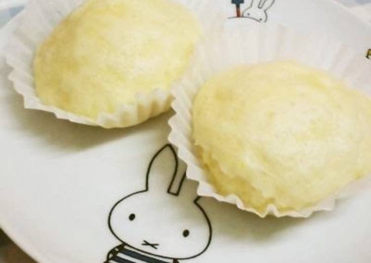 Yogurt Steamed Bread with Pancake Mix in a Frying Pan