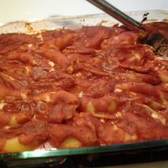 A picture of CLASSIC Stuffed Shells.