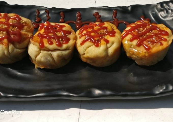 Wheat flour stuffed pizza balls. A healthier version of pizza