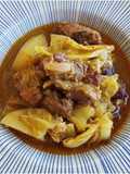 Cazuela de costillas estofadas con col y patatas