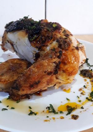 Una foto de Pollito al horno