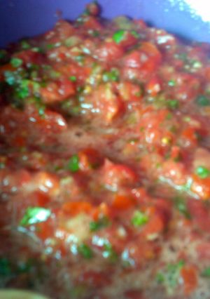 A picture of 2smile salsa.