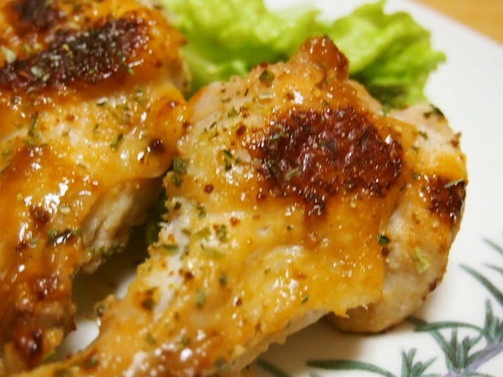 Easy Way Prepare Recipe Baked Chicken with Garlic and Lemon that is Perfect, Can Spoil the Tongue}