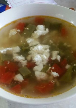 Una foto de Sopa de nopales, papas y garbanzos