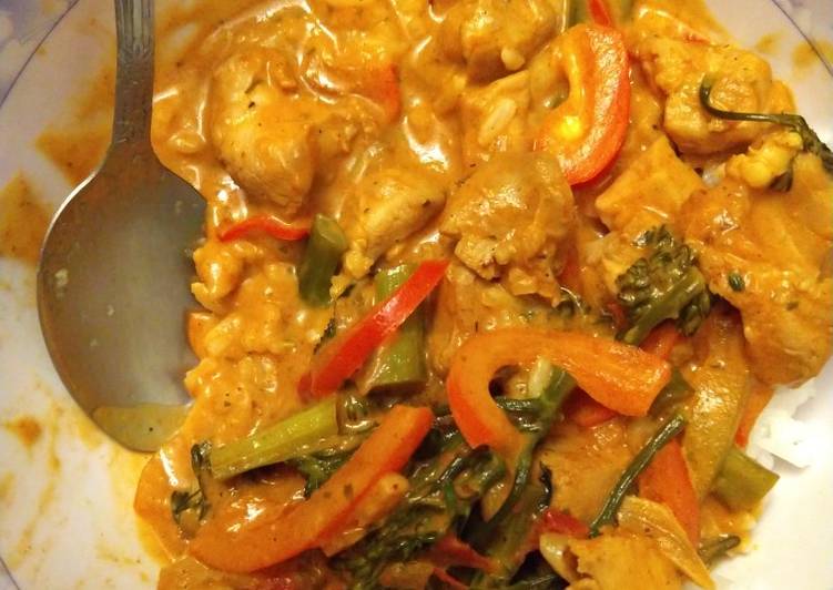 Everyday of Yellow Curry (from paste)