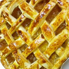 A picture of Our Family's Apple Pie.
