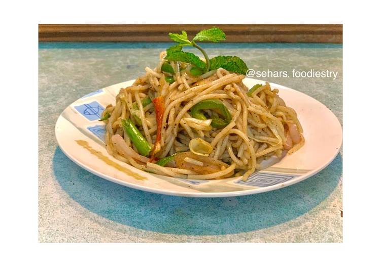 Steps to Prepare Favorite Chicken Chow Mein