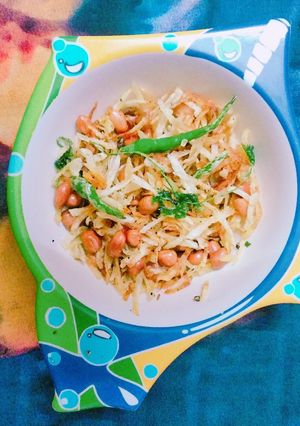 A picture of Crispy potato lachhe.