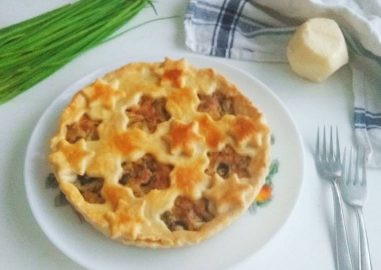 Simple Way to Prepare Perfect Cheddar Cheese Pie