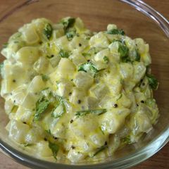 A picture of Lauki ka raita.