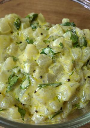 A picture of Lauki ka raita.