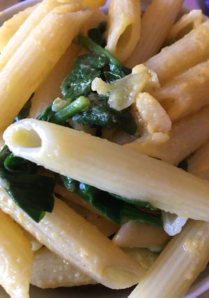 Foto principal de Macarrones con espinacas