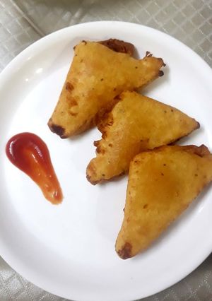 A picture of Bread pakora.