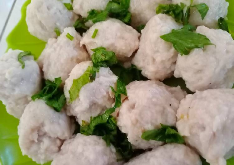 Bagaimana Membuat Bakso Ayam Homemade Anti Gagal