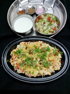 દહીં નમકીન ચાટ રેસીપી મુખ્ય ફોટો