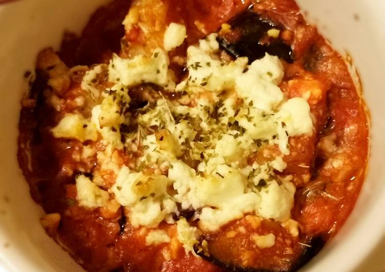 Recipe of Ultimate Tomato, aubergine and feta bake