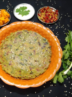 મેથી ના ઢેબરા રેસીપી મુખ્ય ફોટો