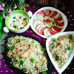Chicken Yakni Pulao A picture of Chicken Yakni Pulao.