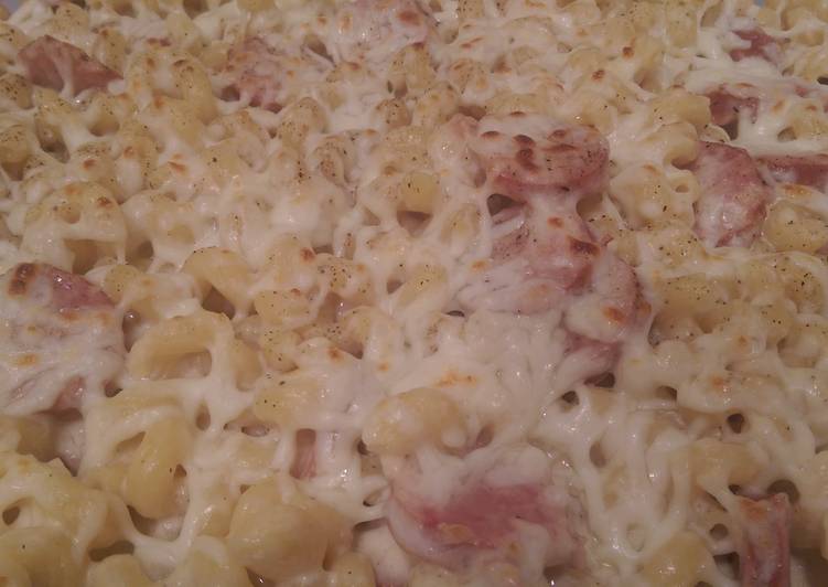 Recipe of Quick Spicy Smoked Sausage Alfredo Bake