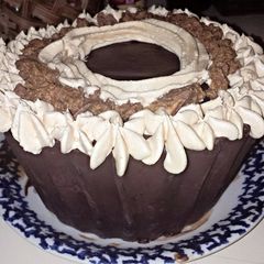 A picture of Giant Reeses Cup Cake.