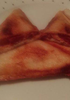 A picture of Mandys ham chorizo cheese sandwich pockets.