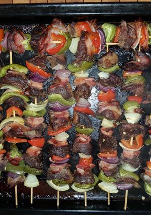 Una foto de Brochetas de carne