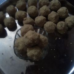 A picture of Suji - mawa ke laddu.