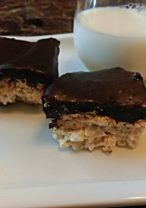 A picture of Fluff n Nutter Crispy Treats Topped In Dark Chocolate.