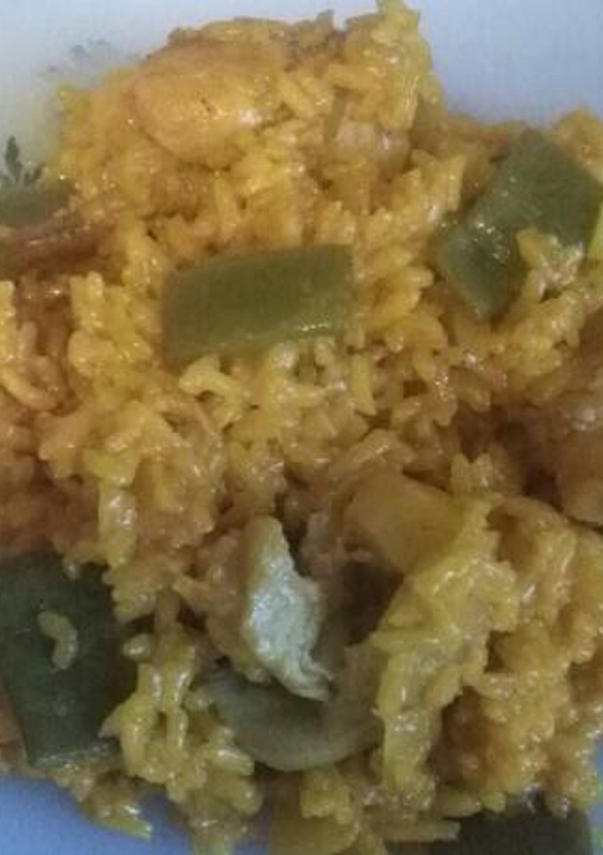Una foto de Paella valenciana