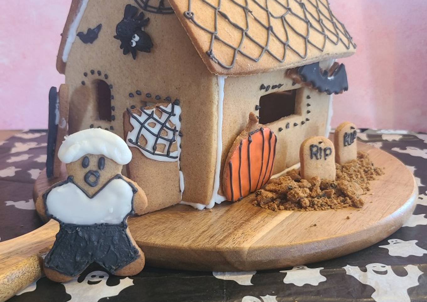 Maison en pain d'épices version horreur 🥰