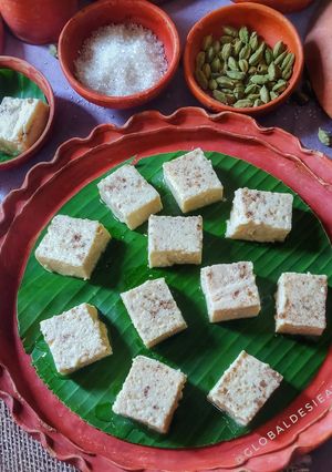 খরভস্ বা জুন্নু (Kharvas or Junnu recipe in Bengali) রেসিপির প্রধান ছবি