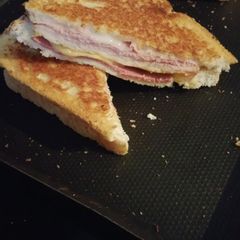 A picture of Chuckwagon sandwich.