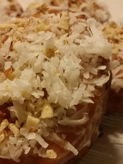 A picture of Cream-filled Donut Poppers.