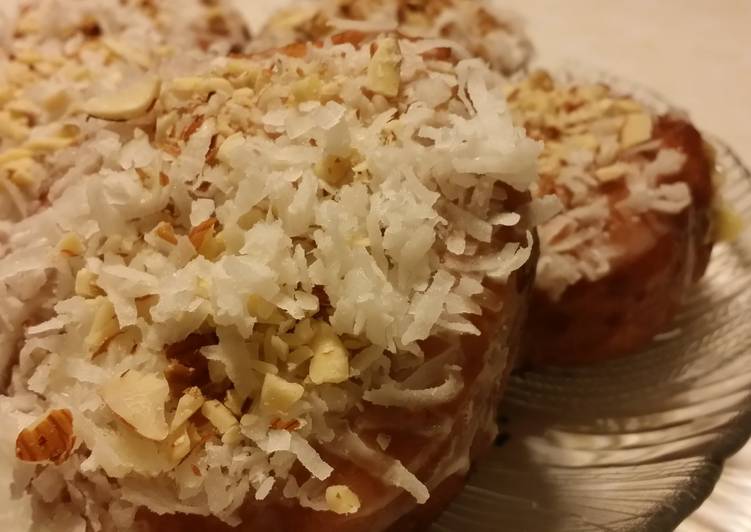 Recipe of Award-winning Cream-filled Donut Poppers