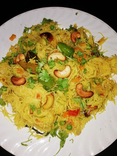 சேமியா வெஜ் பிரியாணி(semiya veg biryani recipe in tamil) செய்முறை முக்கிய புகைப்படம்