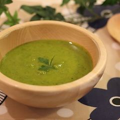 A picture of Delicious Kabocha Squash and Spinach Soup.