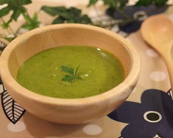 Easy Fast Cooking Delicious Kabocha Squash and Spinach Soup Delicious Simple