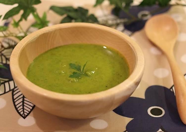 Learn How To Delicious Kabocha Squash and Spinach Soup
