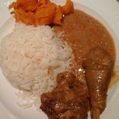 A picture of Chicken curry.