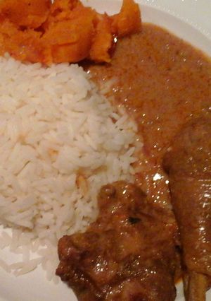 A picture of Chicken curry.
