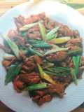 Cantonese stir-fried beef in oyster sauce