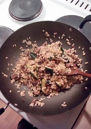 A picture of Mushroom and zucchini risotto.