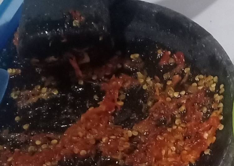 Bagaimana Membuat Sambal Korek Sederhana, Enak