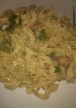 ओट्स मेयोनेज़ पास्ता (oats mayonnaise pasta recipe in Hindi) रेसिपी मुख्य फोटो