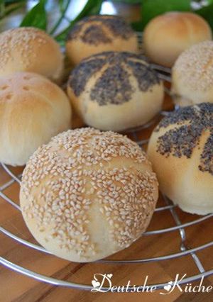 A picture of Easy! Kaiser Rolls.